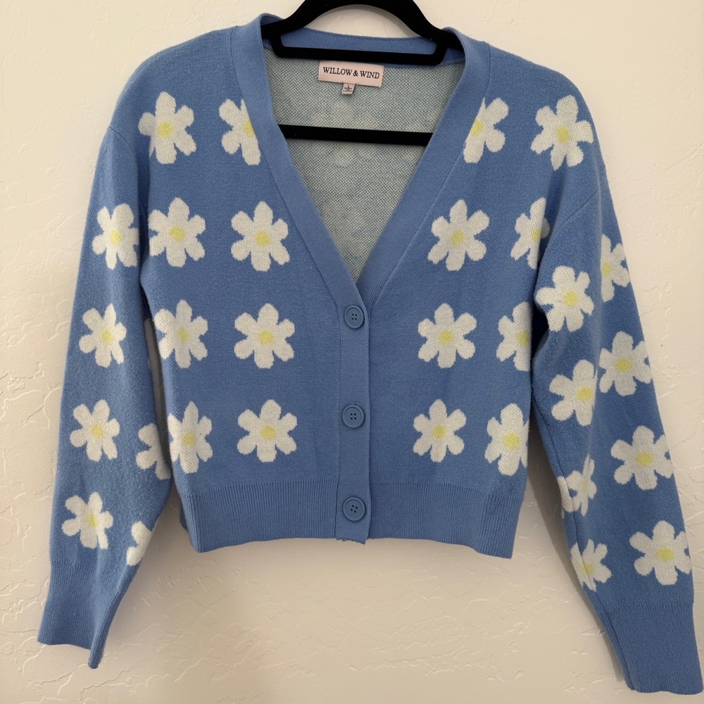 Willow & Wind Blue Daisy Cardigan Sweater – Size L